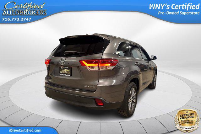 used 2018 Toyota Highlander car, priced at $23,995