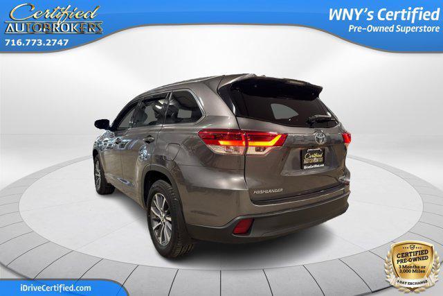 used 2018 Toyota Highlander car, priced at $23,995