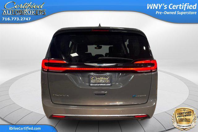 used 2021 Chrysler Pacifica Hybrid car, priced at $25,750