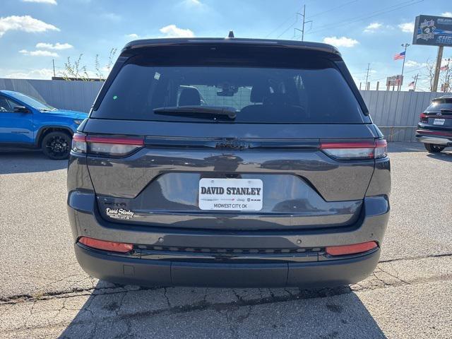 new 2025 Jeep Grand Cherokee car, priced at $36,930