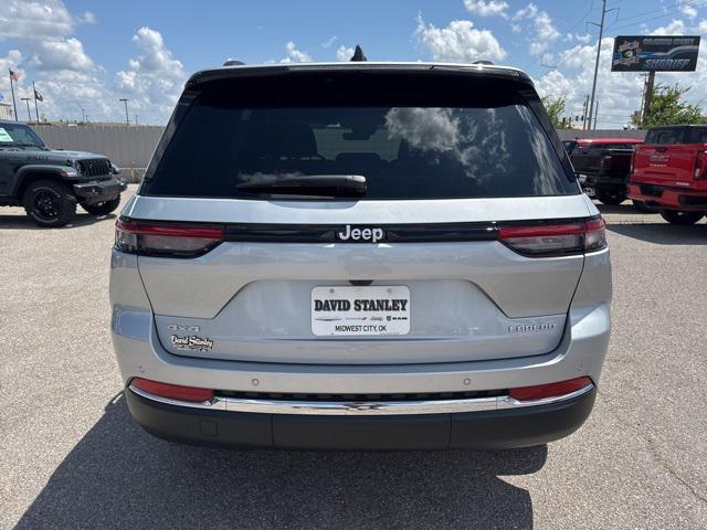 new 2025 Jeep Grand Cherokee car, priced at $32,725