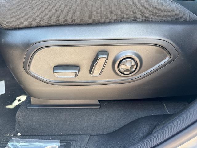 new 2025 Jeep Grand Cherokee car, priced at $32,725