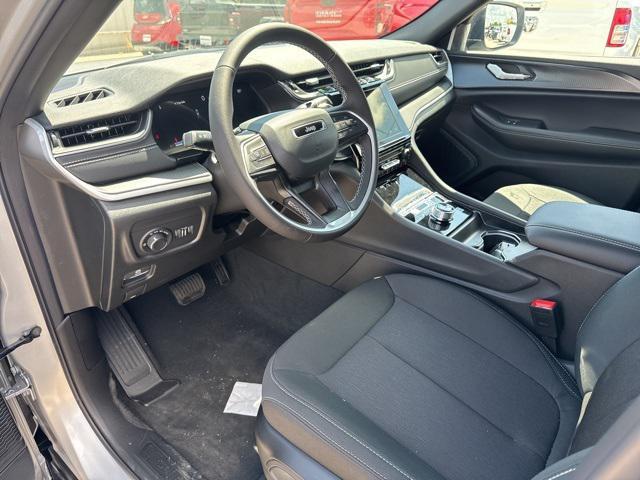 new 2025 Jeep Grand Cherokee car, priced at $32,725