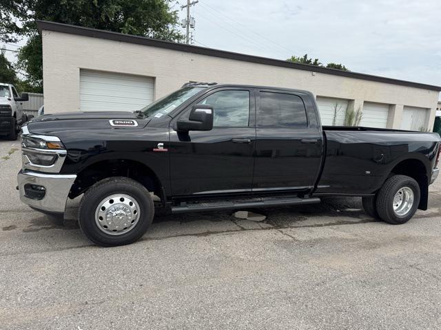 new 2025 Ram 3500 car, priced at $64,070