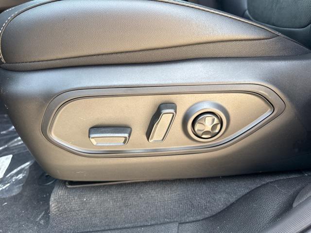 new 2025 Jeep Grand Cherokee car, priced at $44,230