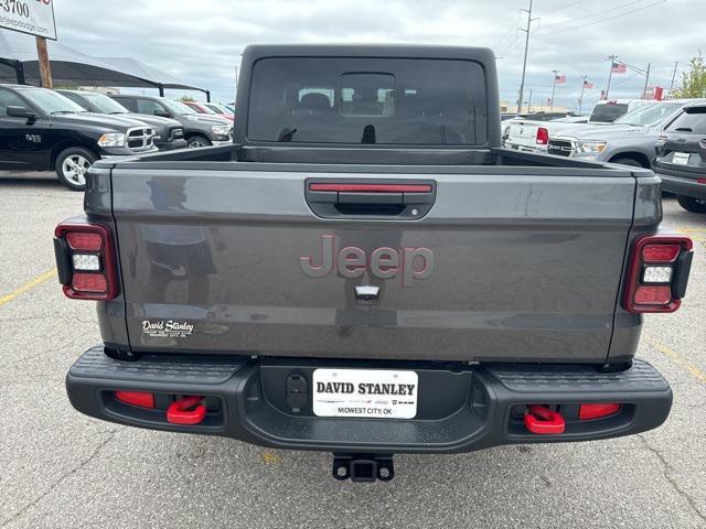 new 2024 Jeep Gladiator car, priced at $44,290