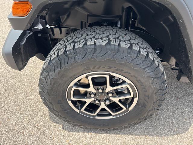 new 2025 Jeep Wrangler car, priced at $50,220