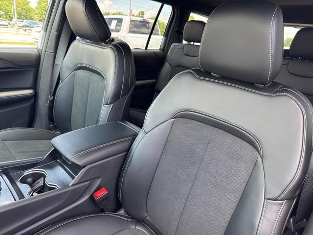 new 2025 Jeep Grand Cherokee L car, priced at $38,335
