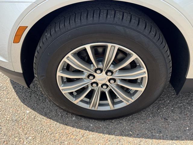 used 2018 Cadillac XT5 car, priced at $21,988