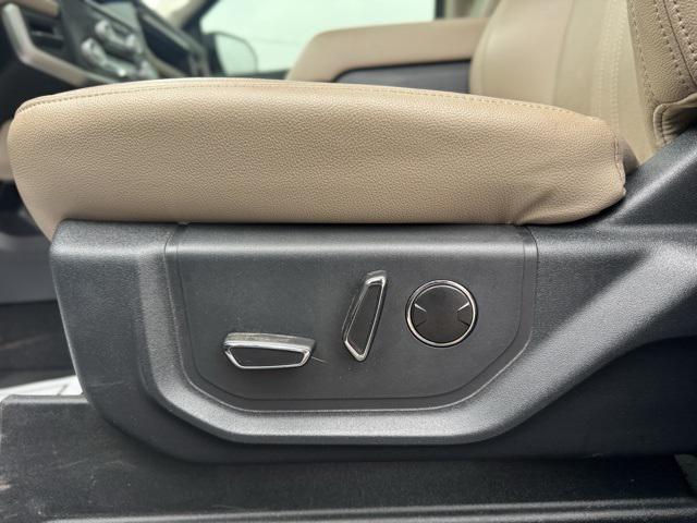 used 2024 Ford Expedition car, priced at $57,988