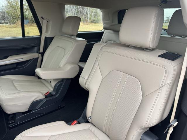 used 2024 Ford Expedition car, priced at $57,988