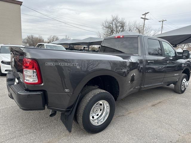 new 2024 Ram 3500 car, priced at $62,325