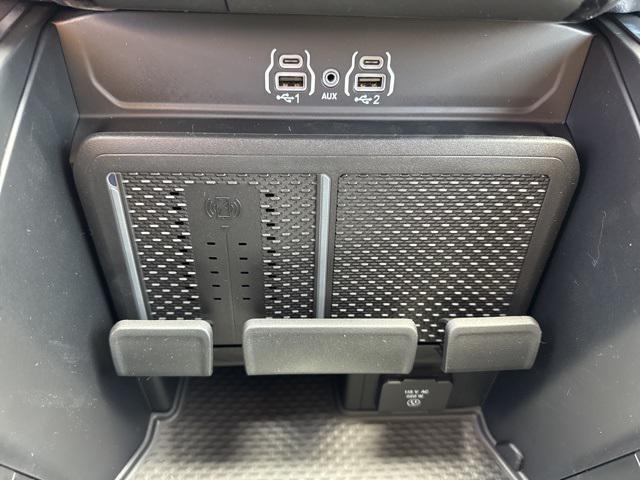 new 2025 Ram 1500 car, priced at $44,385