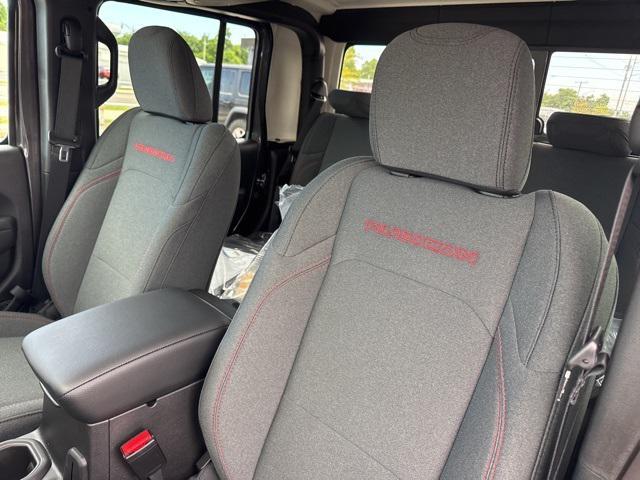 new 2025 Jeep Gladiator car, priced at $47,345