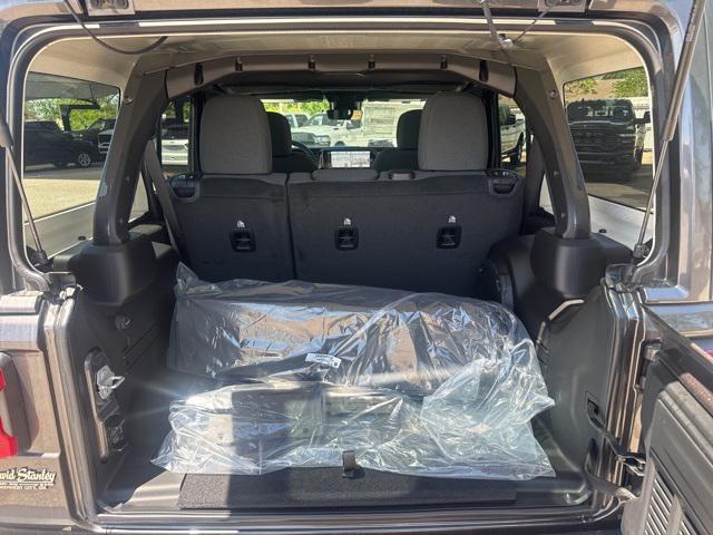 new 2025 Jeep Wrangler car, priced at $53,815