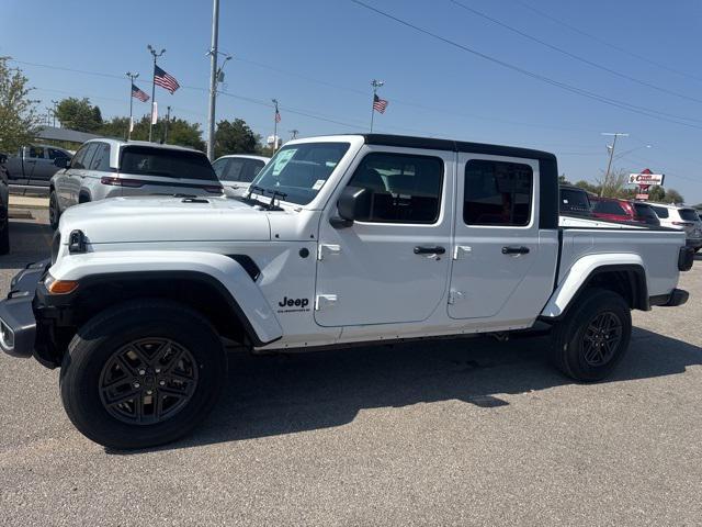 new 2024 Jeep Gladiator car, priced at $38,355