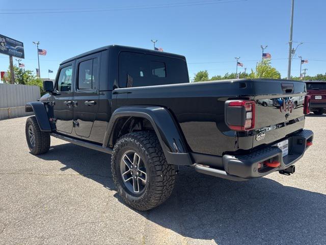 new 2025 Jeep Gladiator car, priced at $51,960
