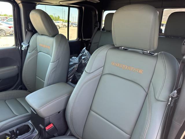 new 2025 Jeep Gladiator car, priced at $51,960