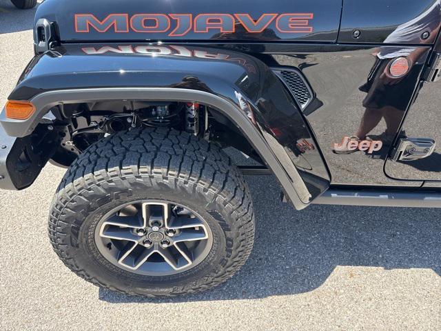 new 2025 Jeep Gladiator car, priced at $51,960