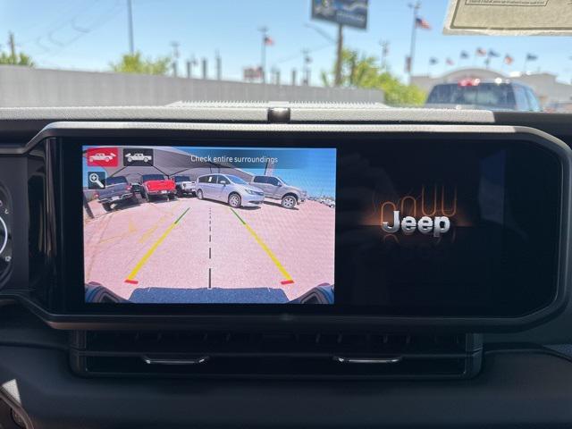 new 2025 Jeep Gladiator car, priced at $51,960