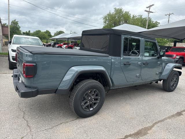 new 2024 Jeep Gladiator car, priced at $39,365