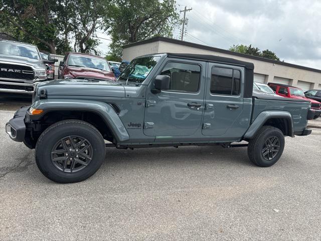 new 2024 Jeep Gladiator car, priced at $39,365