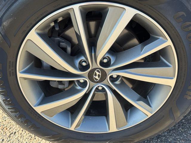 used 2019 Hyundai Santa Fe car, priced at $18,888