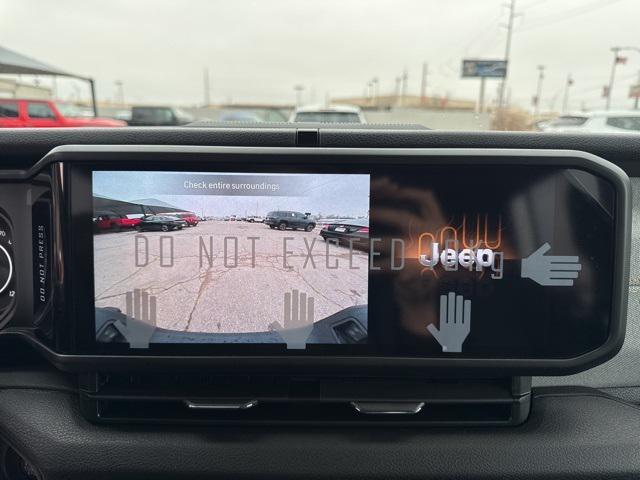 new 2025 Jeep Gladiator car, priced at $42,570