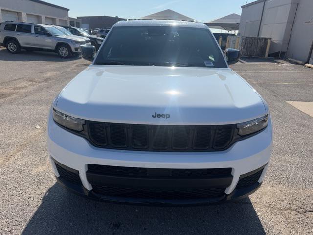 new 2025 Jeep Grand Cherokee L car, priced at $32,335