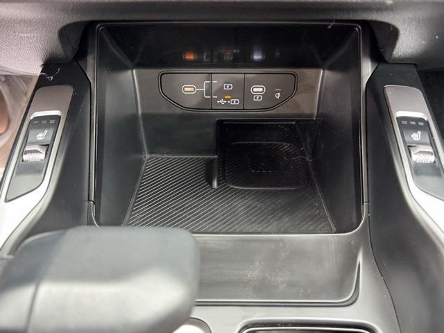 used 2025 Kia Sorento car, priced at $34,788