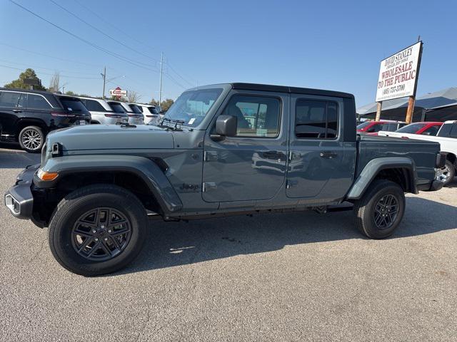 new 2024 Jeep Gladiator car, priced at $38,950