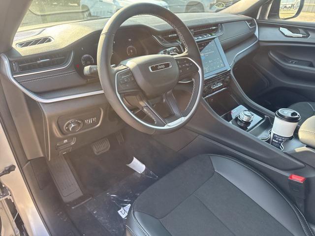 new 2025 Jeep Grand Cherokee car, priced at $35,730