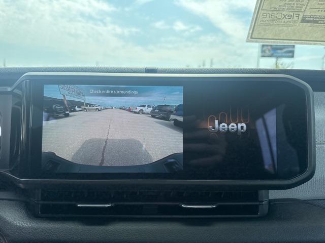 new 2025 Jeep Gladiator car, priced at $40,690