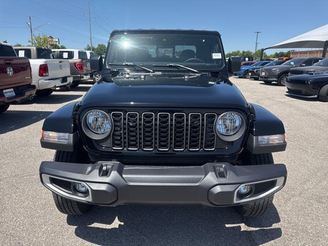 new 2025 Jeep Gladiator car, priced at $42,670