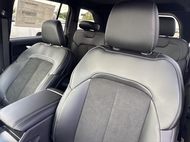new 2025 Jeep Grand Cherokee car, priced at $38,230