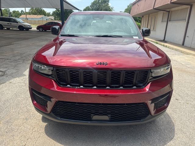 new 2025 Jeep Grand Cherokee car, priced at $34,130