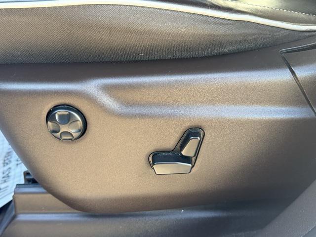 used 2019 Jeep Grand Cherokee car, priced at $28,275