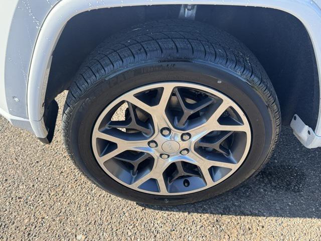 used 2019 Jeep Grand Cherokee car, priced at $28,275