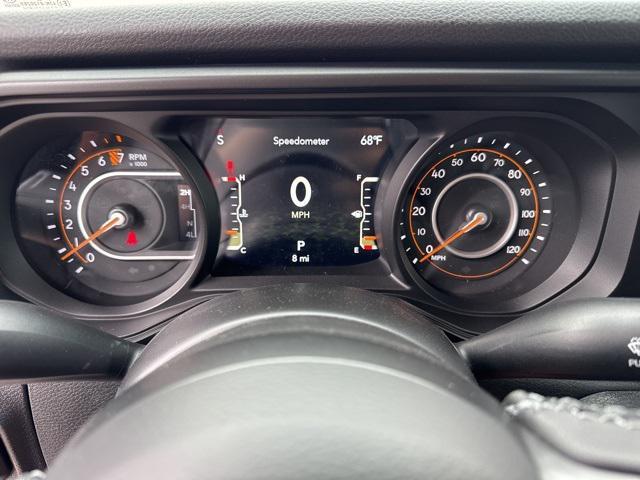 new 2025 Jeep Gladiator car, priced at $42,980