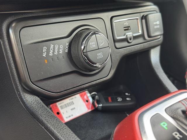 used 2022 Jeep Renegade car, priced at $22,988