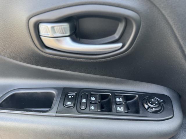 used 2022 Jeep Renegade car, priced at $22,988