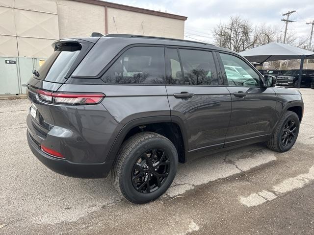 new 2024 Jeep Grand Cherokee car, priced at $36,930