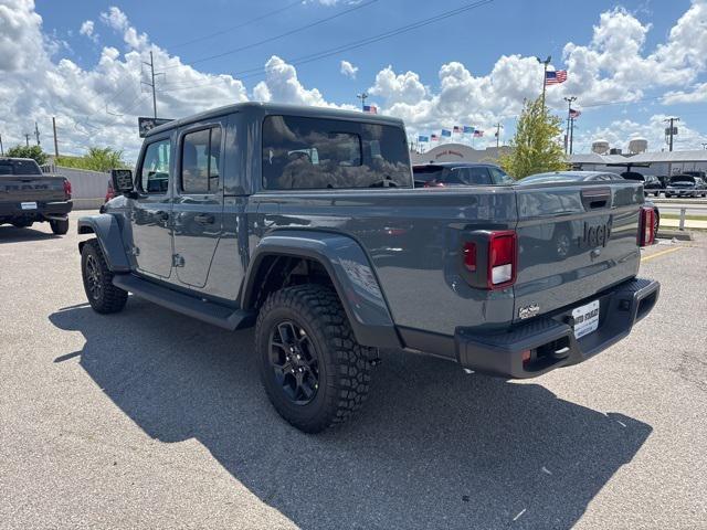 new 2025 Jeep Gladiator car, priced at $38,280