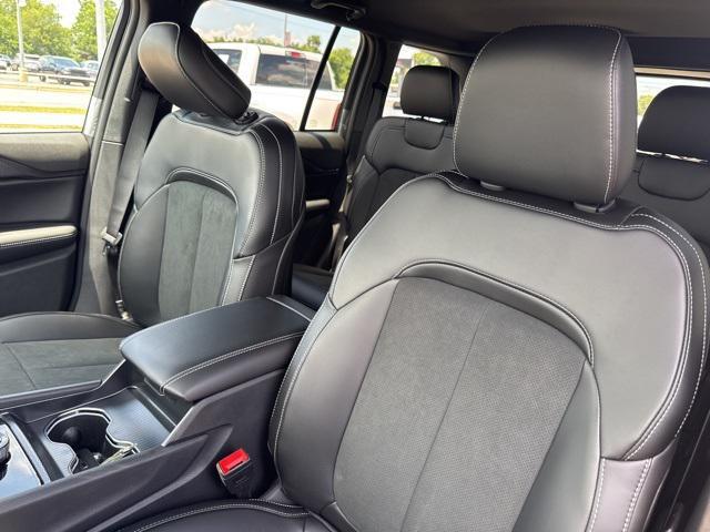 new 2025 Jeep Grand Cherokee car, priced at $34,130