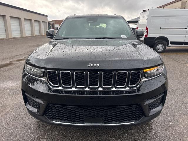 new 2025 Jeep Grand Cherokee car, priced at $30,525