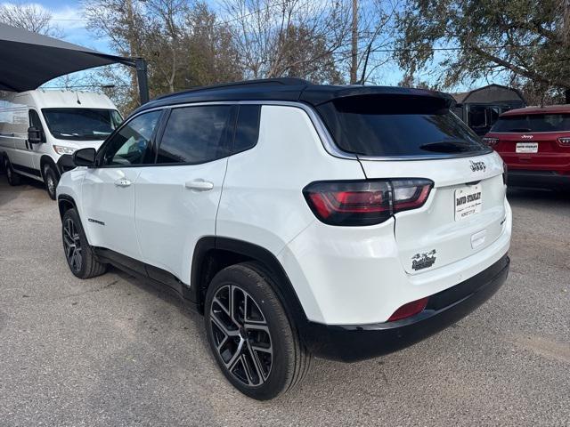 new 2025 Jeep Compass car, priced at $31,215