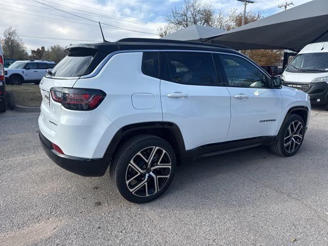 new 2025 Jeep Compass car, priced at $31,215