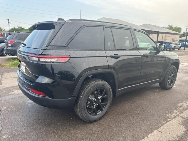 new 2024 Jeep Grand Cherokee car, priced at $34,930