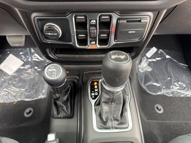 new 2025 Jeep Wrangler car, priced at $53,220