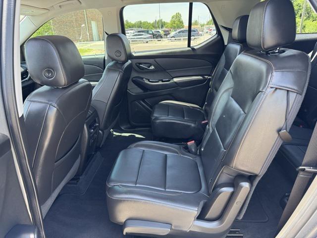 used 2021 Chevrolet Traverse car, priced at $18,250
